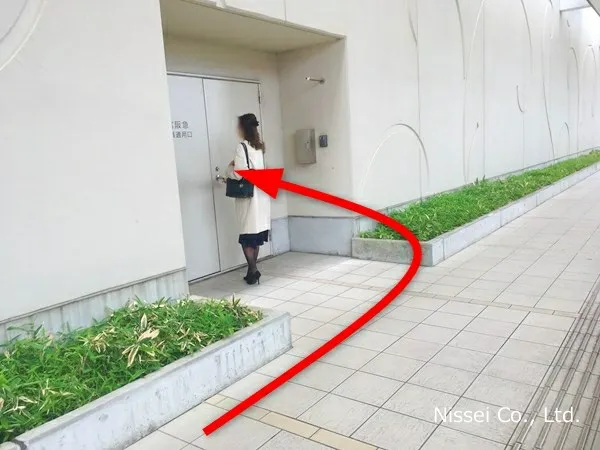 阪急 西宮北口駅～西宮阪急（阪急西宮ガーデンズ）従業員通用口（従業員入口）までの経路画像13［日星株式会社］