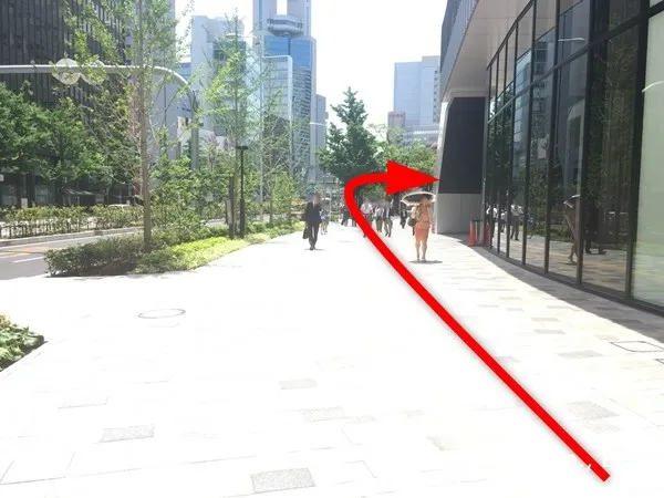 阪神線 大阪梅田駅～梅田阪神従業員通用口（従業員入口）までの経路画像6［日星株式会社］