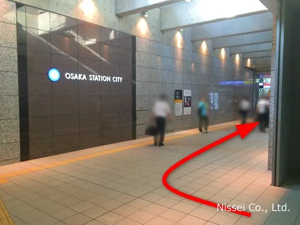 Osaka Metro御堂筋線 梅田駅～ルクアイーレ従業員通用口（従業員入口）までの経路画像3［日星株式会社］