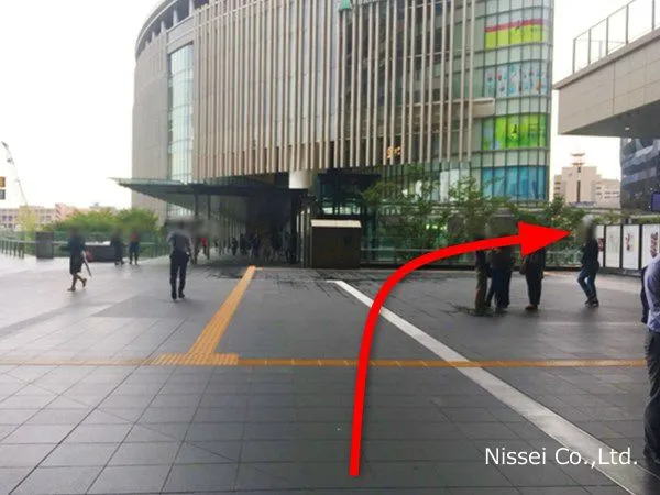 Osaka Metro御堂筋線 梅田駅～ルクア大阪従業員通用口（従業員入口）までの経路画像7［日星株式会社］