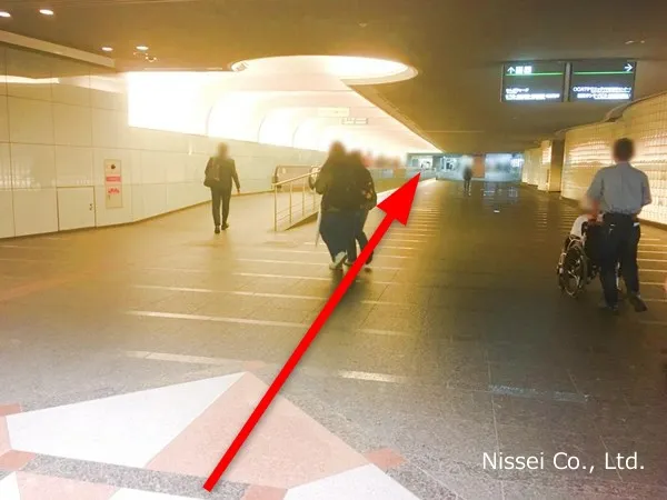 JR線 難波駅～大阪タカシマヤ従業員通用口（従業員入口）までの経路画像4［日星株式会社］