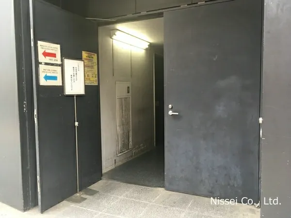 Osaka Metro御堂筋線 難波駅～大阪タカシマヤ従業員通用口（従業員入口）までの経路画像10［日星株式会社］