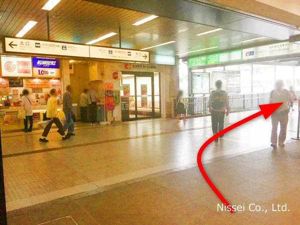 泉北高速線 泉ヶ丘駅～泉北タカシマヤ従業員通用口（従業員入口）までの経路画像2［日星株式会社］